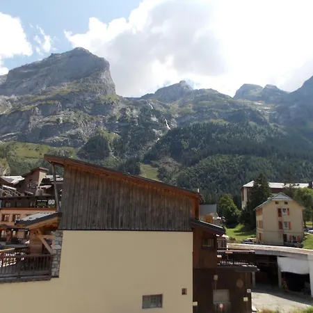 Avec Vue Montagne, Balcon - 4 Pers. Apartment *